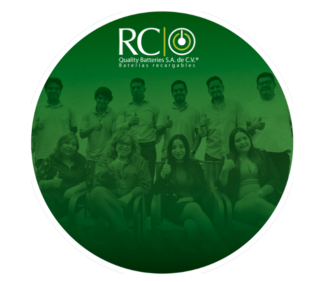 Historia de RC Quality Batteries, desde su fundación en el año 2000 por Laura Ramírez García y Sergio Córtes Cifuentes, hasta convertirse en líderes en soluciones de energía sostenible
